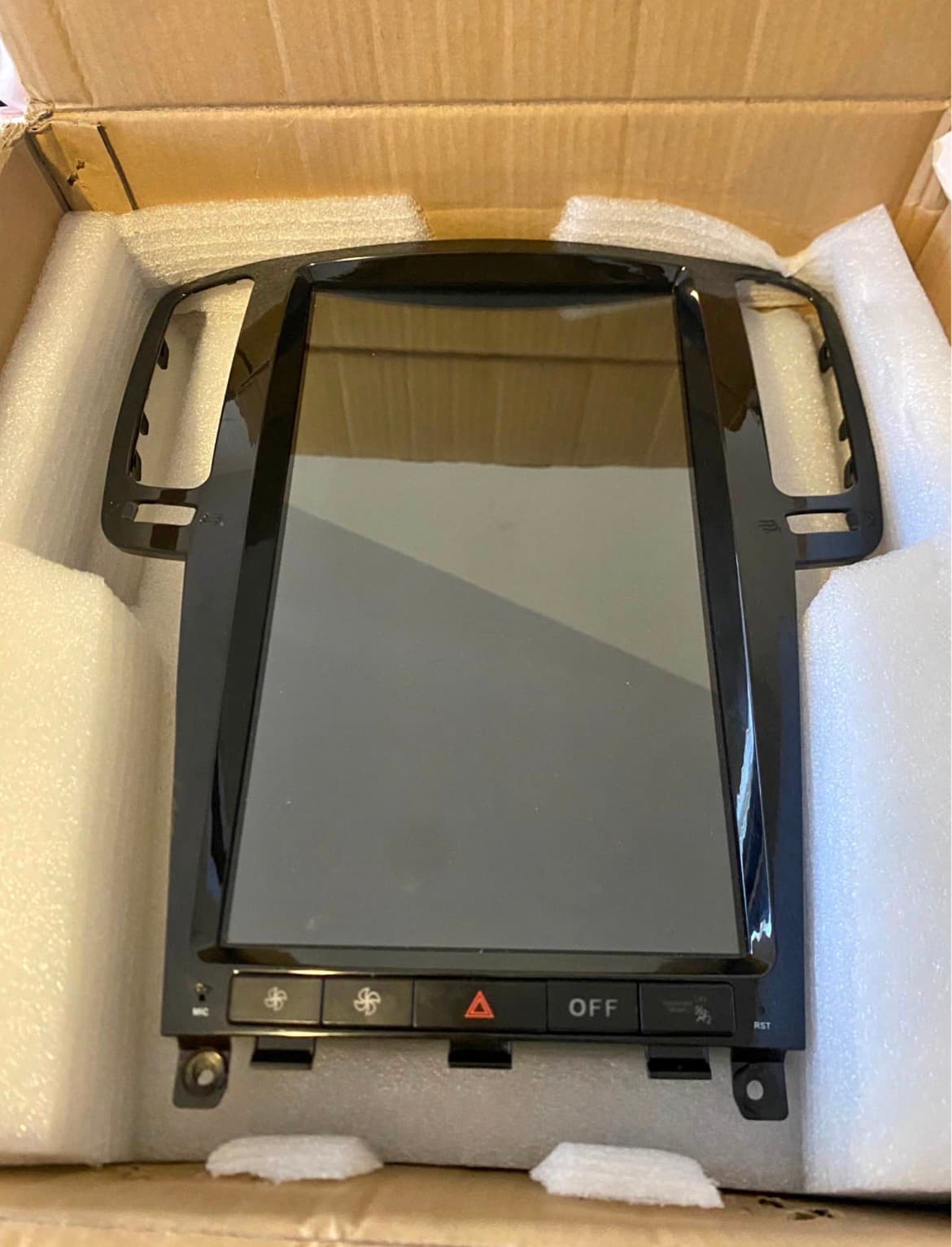 13.6” Tesla-Style Android Touchscreen Radio w/ Bezel for Infiniti G25 G35 G37 Q40 Q60 2007–2015