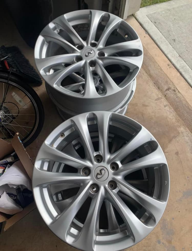 18" Genuine Infiniti G35/G37 Wheels - 5x114.3 (Front: 18x8.5 +30mm, Rear: 18x9.5 +45mm) - OEM Wheels with Center Caps