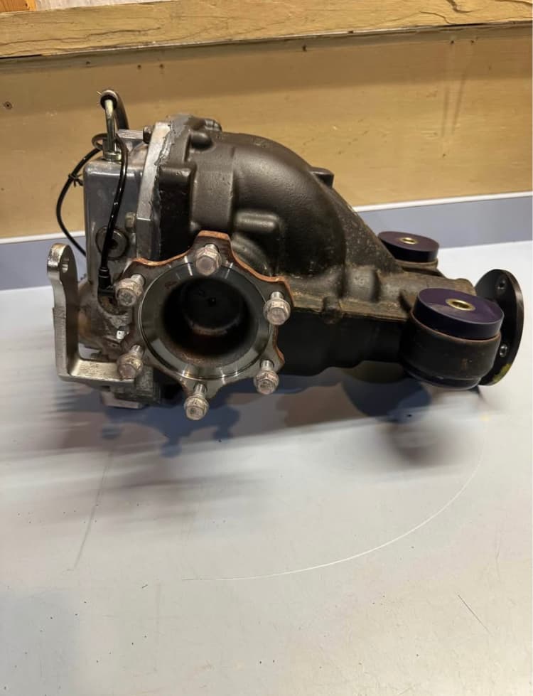OEM Nissan 370Z 2009-2013 Infiniti G37 Coupe & Sedan 6MT 3.692 R200V VLSD Differential – 2009-2020 Manual Direct Fit